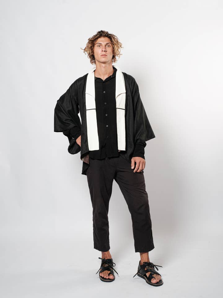 Kimono Ikuma per la vendita all'ingrosso da parte di Gingersnap Official Bali