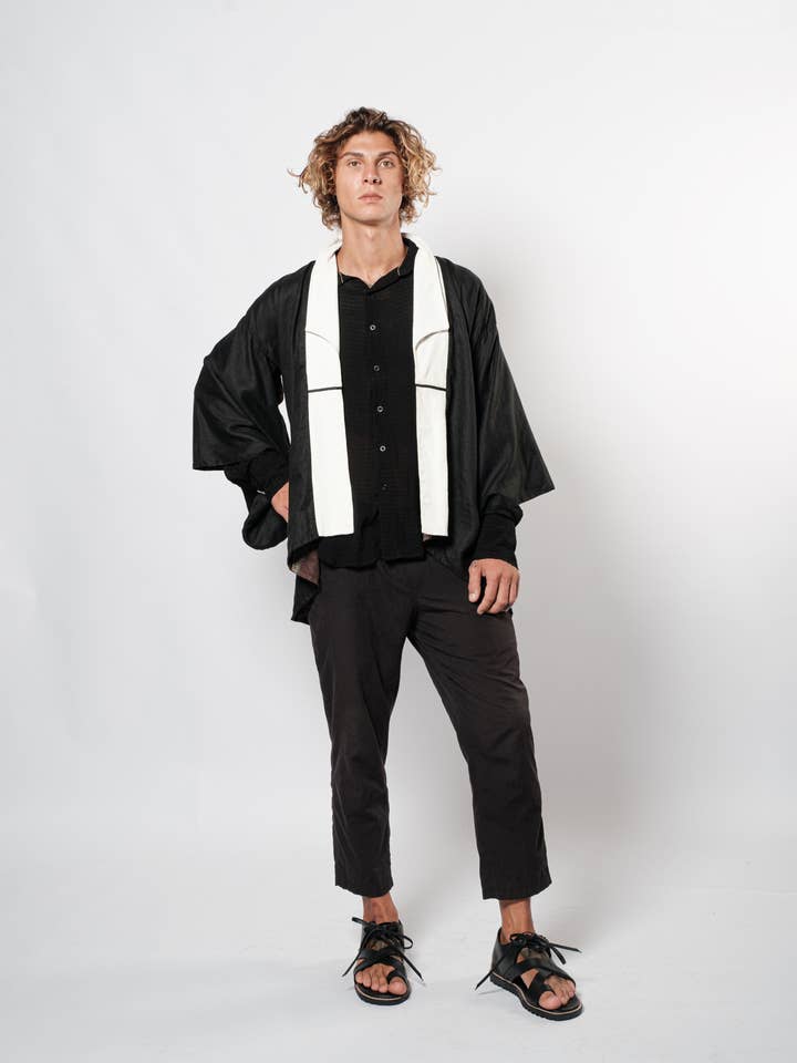 Kimono Ikuma per la vendita all'ingrosso da parte di Gingersnap Official Bali