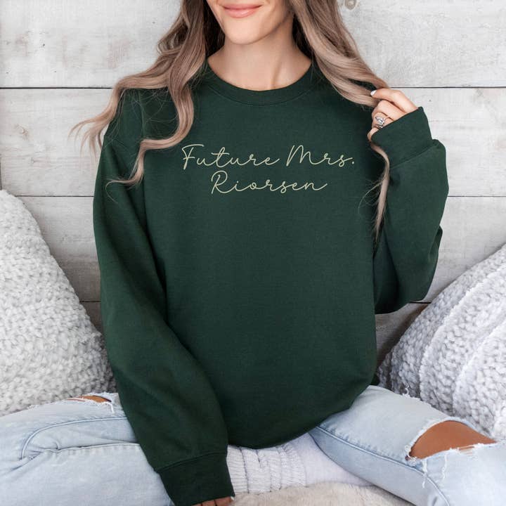 MagicMerchEmporium - Wholesale Graphic Sweatshirt - Women's - Future Mrs. Riorson Sweatshirt9