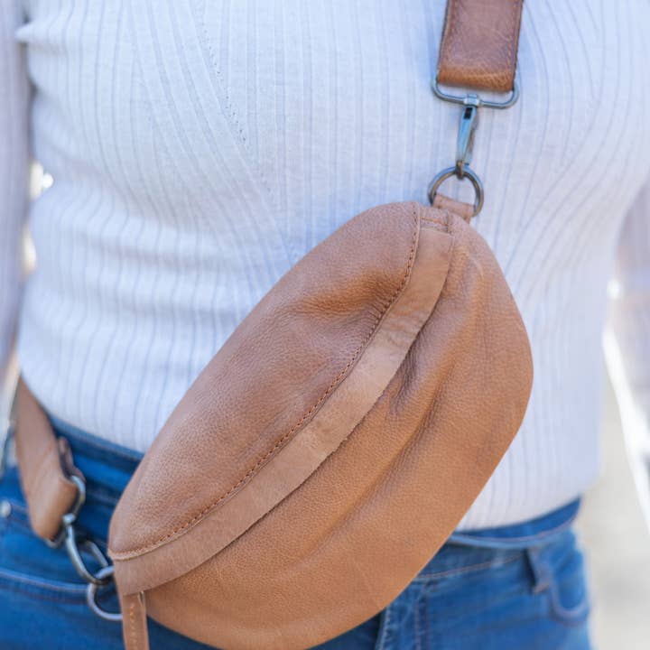 Bolsa de Cintura IRIS | Pochete de Couro Supermacio com Alça Ajustável por atacado de Keaan Leather Goods