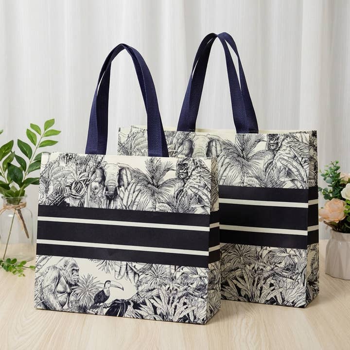 ByHome - Wholesale Gift bag - 50pc, 3 Size Black Stripe Jungle Line Art Non-woven Gift Bag2