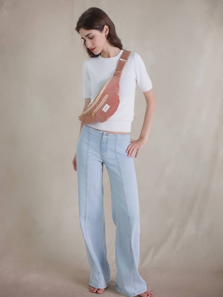 Enfärgad midjeväska Nina för wholesale av Recitem