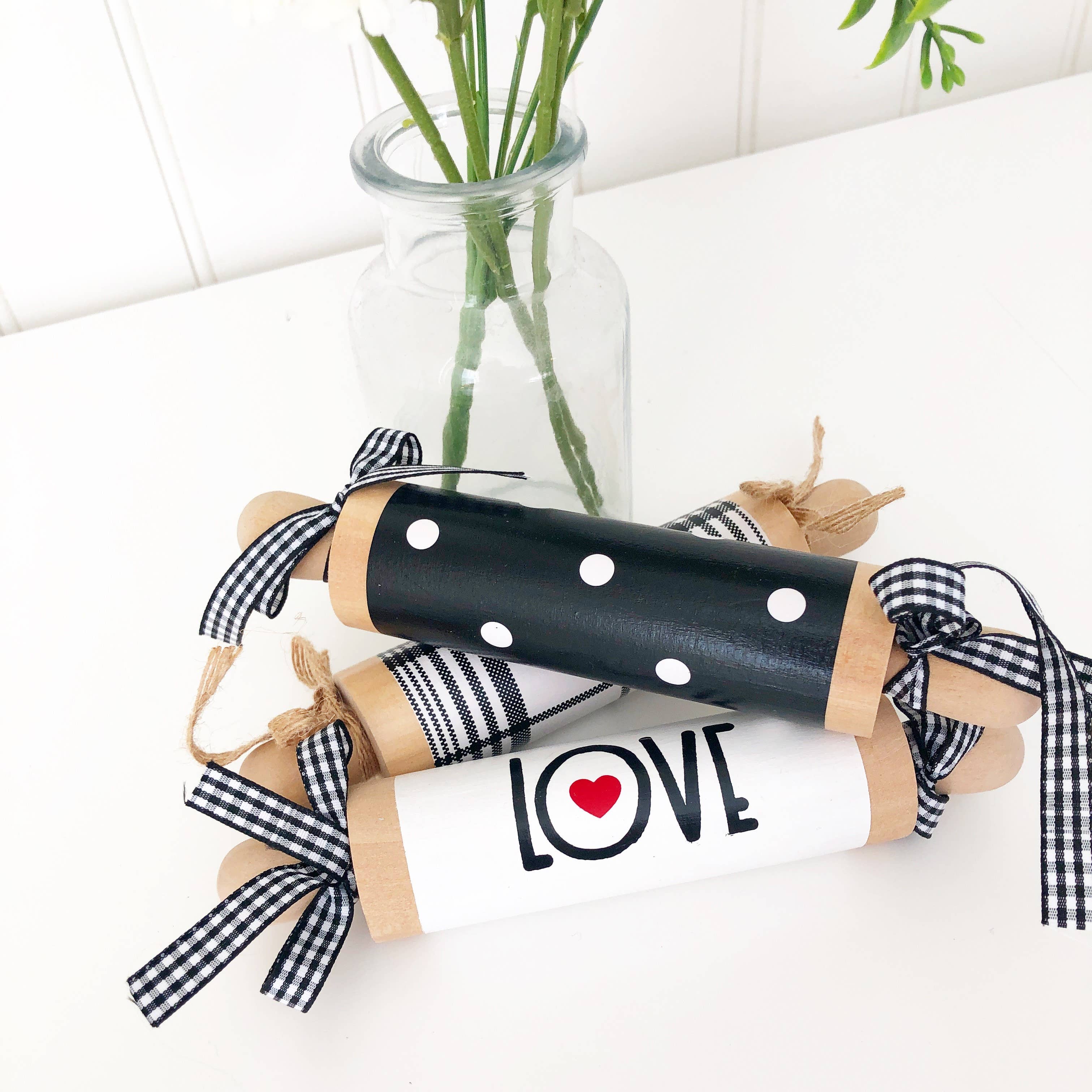 Foundations Decor – wholesale Decorative tabletop object – Foundations Decor Decorative Rolling Pins18