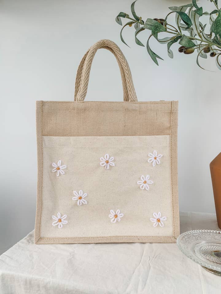 Daisy Tote Bag, Yarn Embroidery for wholesale by Classical Gardens