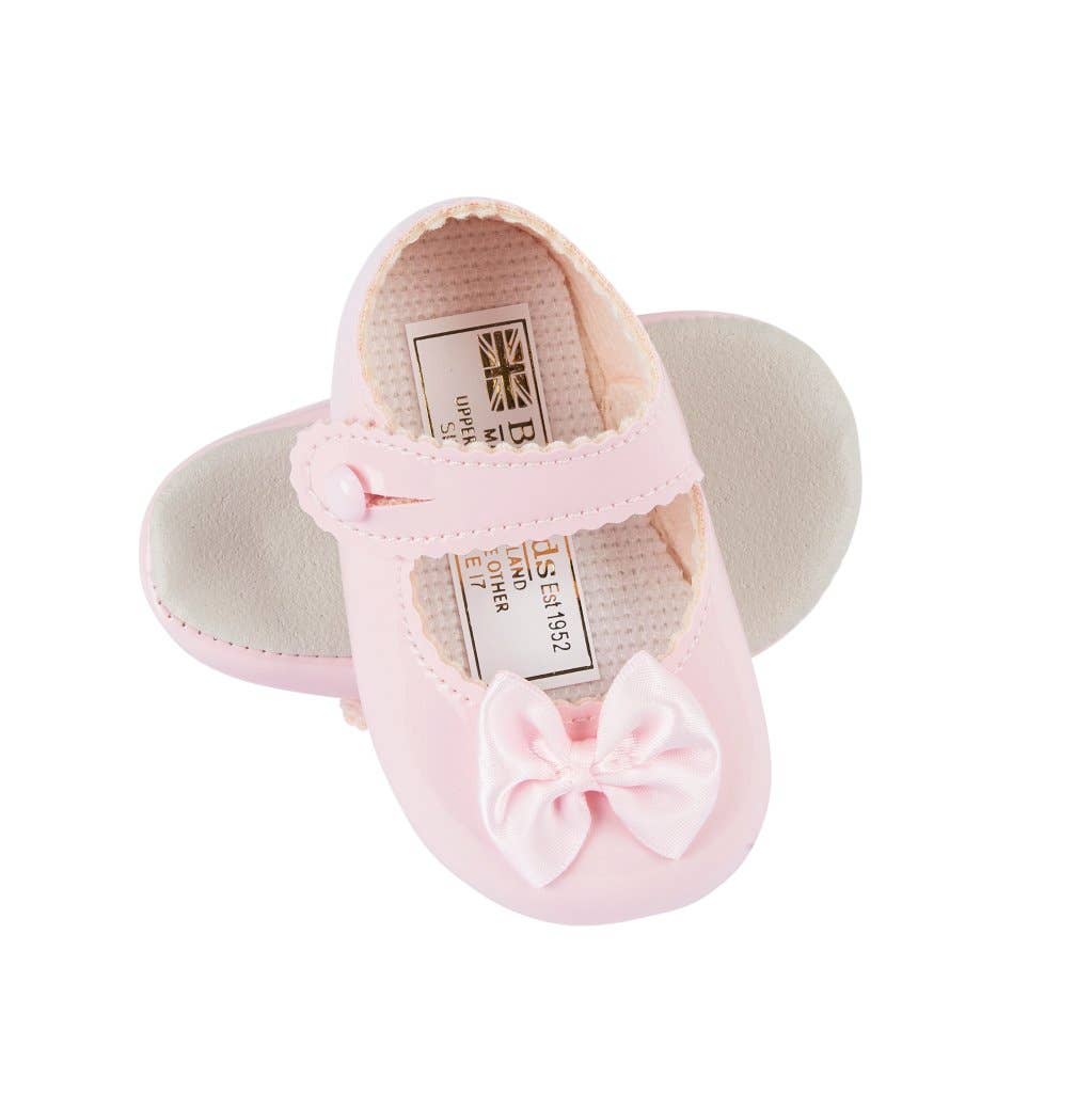 Early Days & Baypods - Wholesale Wiegenschoentjes - Baby - B604 zachte leren loopschoentjes voor meisjes met strik en knoopsluiting12