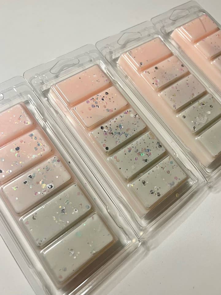 Flowering Wax Melt Snapbar for wholesale by The Fizz Bizz
