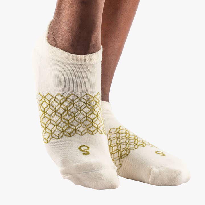 Off White Pilates Grip Socks (Ankle) by hipSwan | GOTS Organic Cotton for wholesale on Faire6