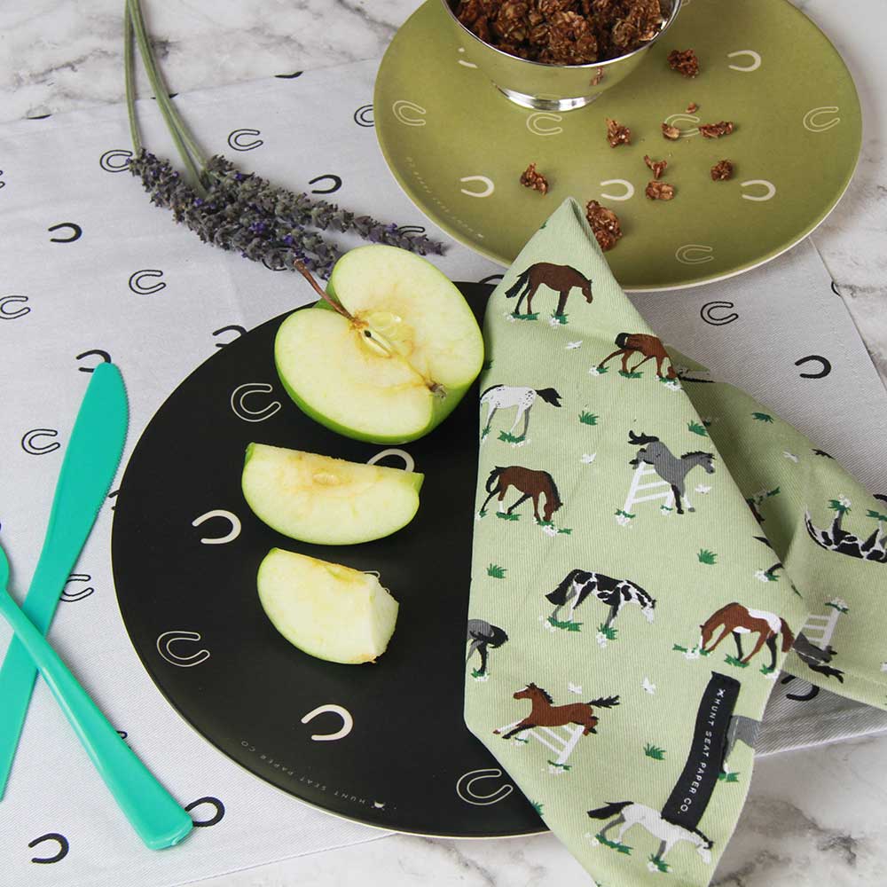 Hunt Seat Paper Co. – wholesale Dinner plate – Lucky Slate Dinner Plate Set of Four11