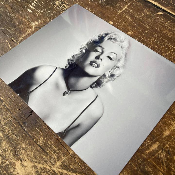 Marilyn Monroe metalen bord voor wholesale door The British Metal Signs Company