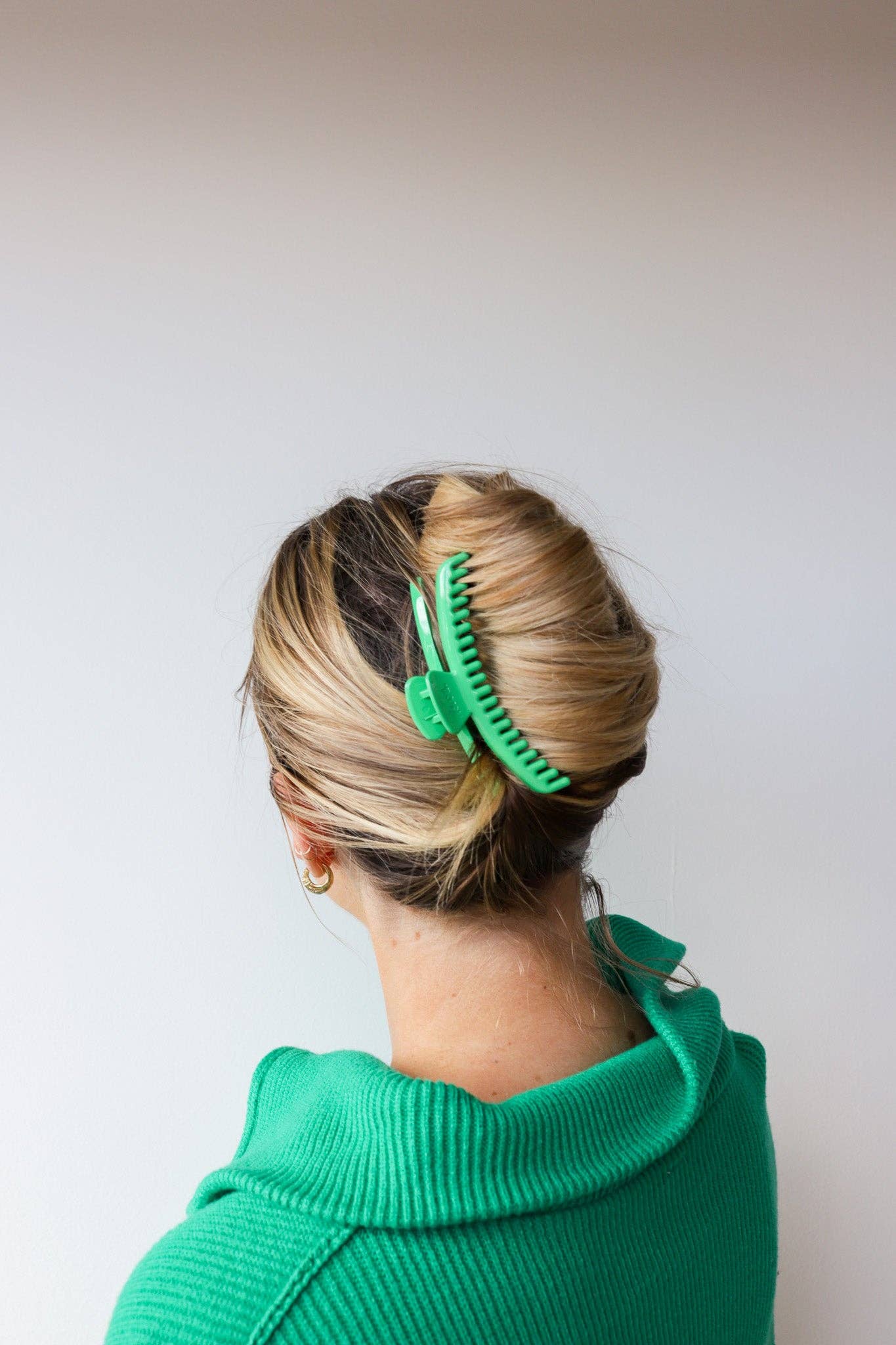 KAXI - Wholesale Hair Clip - Women's - Shiny Midi Hold Everything Claw17