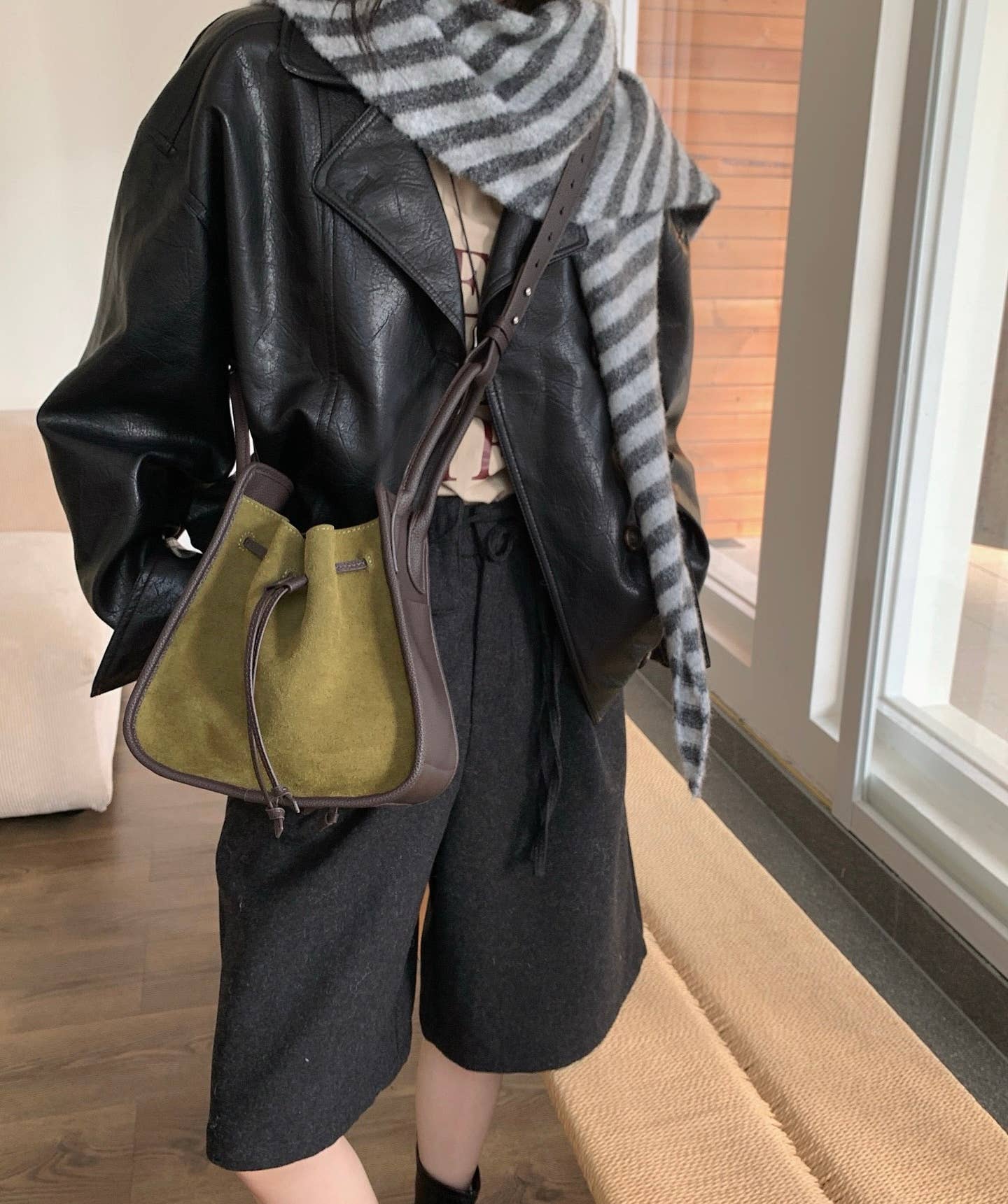 Sook Stainable - Wholesale Draagtas - Dames - Schoudertas met trekkoord van volnerfleer3