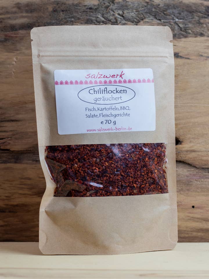 Fiocchi di peperoncino affumicati con semi per la vendita all'ingrosso da parte di Salzwerk Berlin