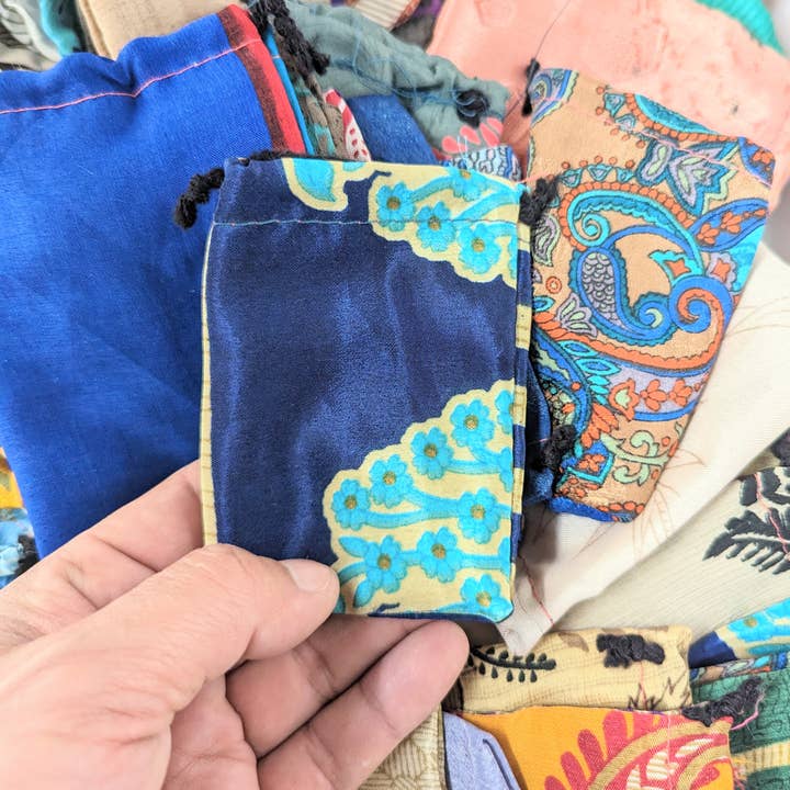 Tenzing Collections - Wholesale Gift Bag - Pack 100pic Recycle silk fabric gift pouches for gifts items10