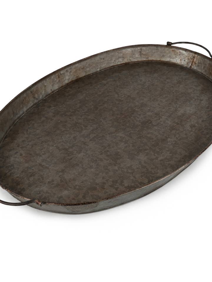 Dienblad van versleten metaal voor wholesale door Sew Cherished