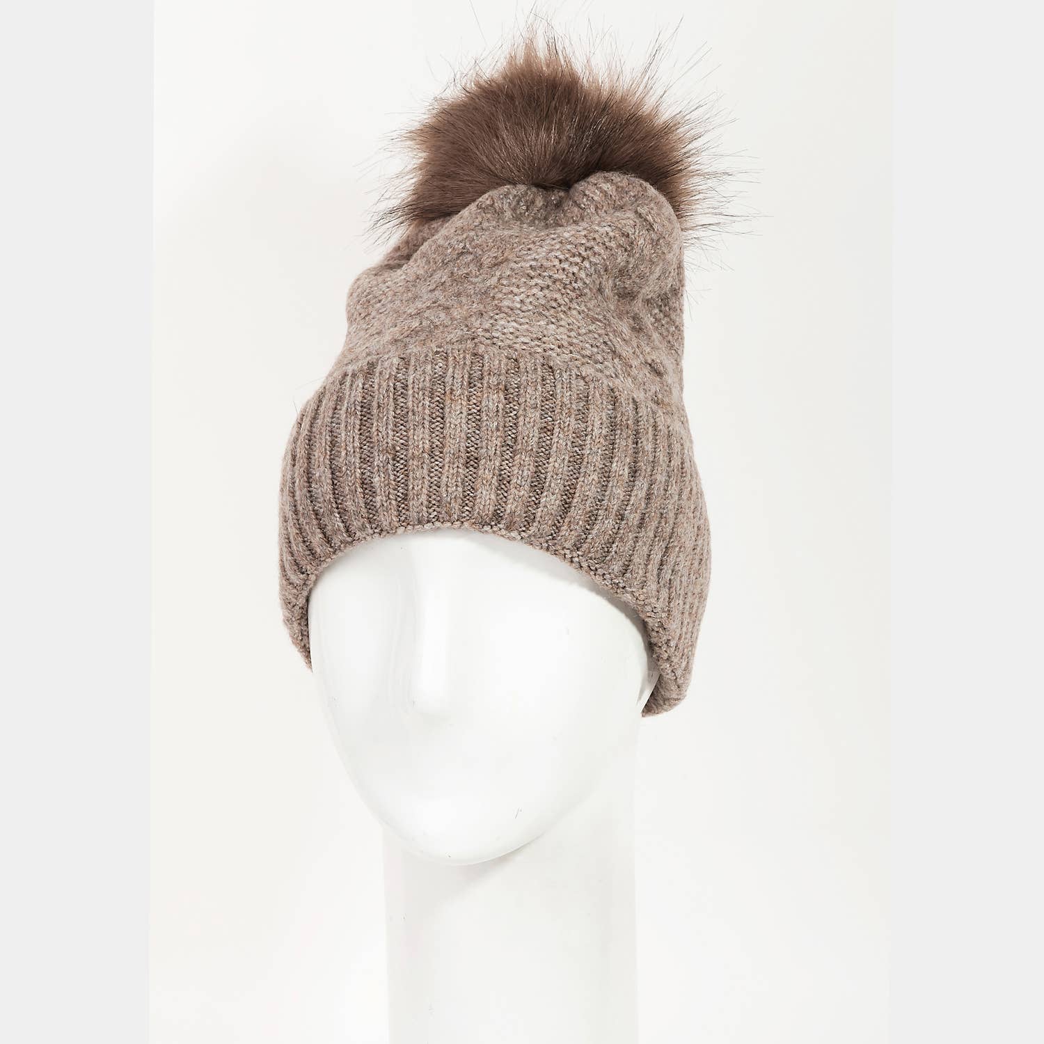 Collections by Fame Accessories – Engroshandel Beanie - Dame – Hæklet strik Pompom Beanie5