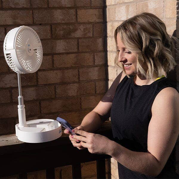 Showcase - Wholesale Electric Fan - Cool Chill Telescopic Rotating & Misting Fan8