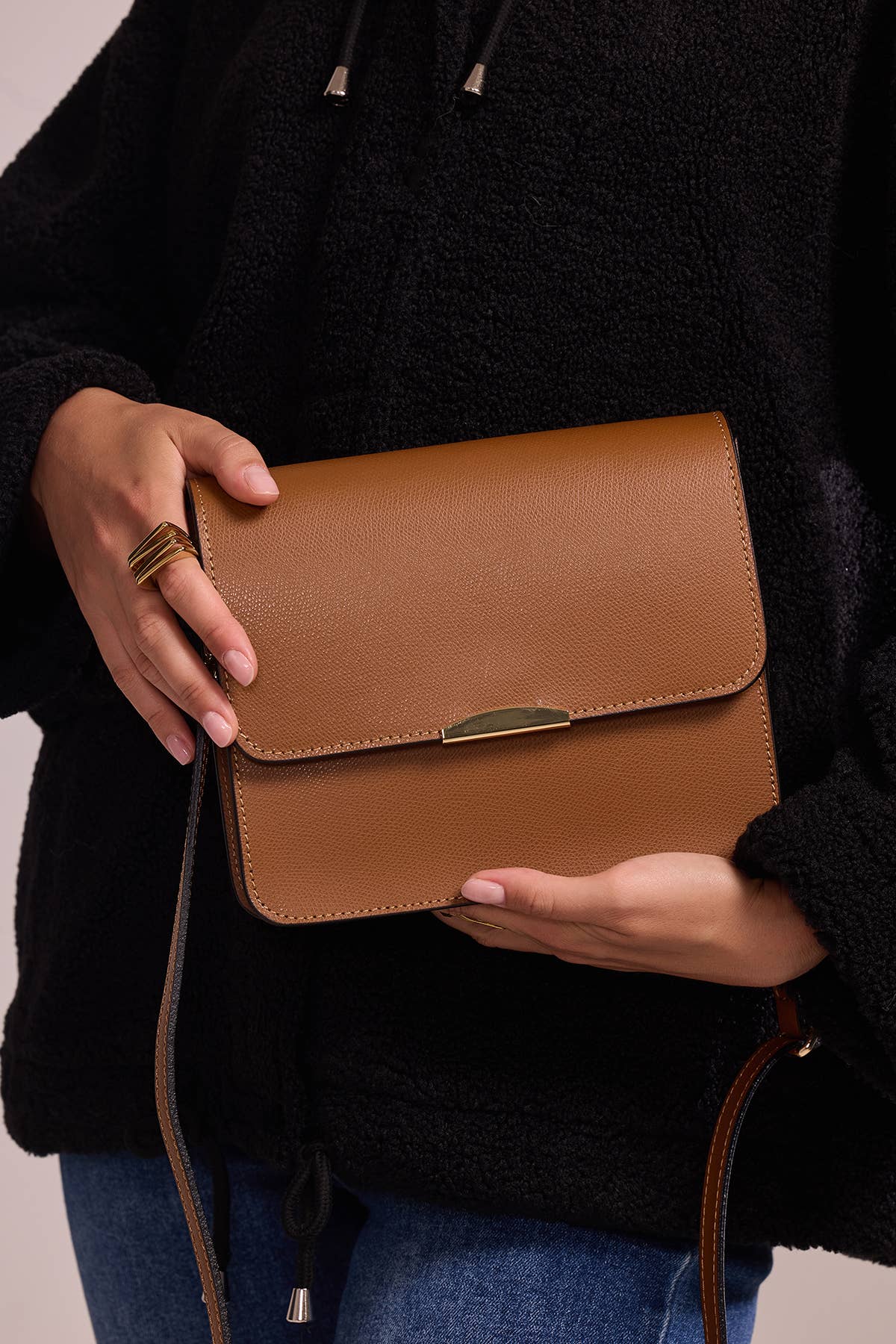 Cherry Paris - Wholesale Messenger Bag - Women's - MANUELA PALMELLATO Bag - 418619