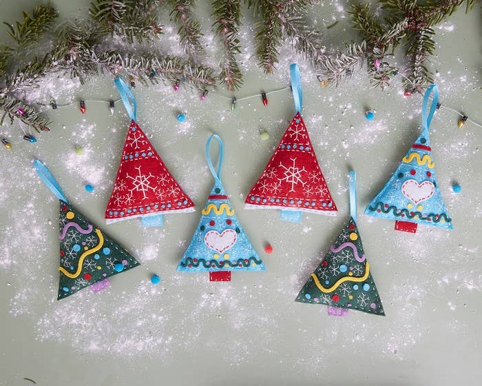 West Design Products - Wholesale Craft Sewing Kit - Simply Make Felt Christmas Craft Kit, Trees2