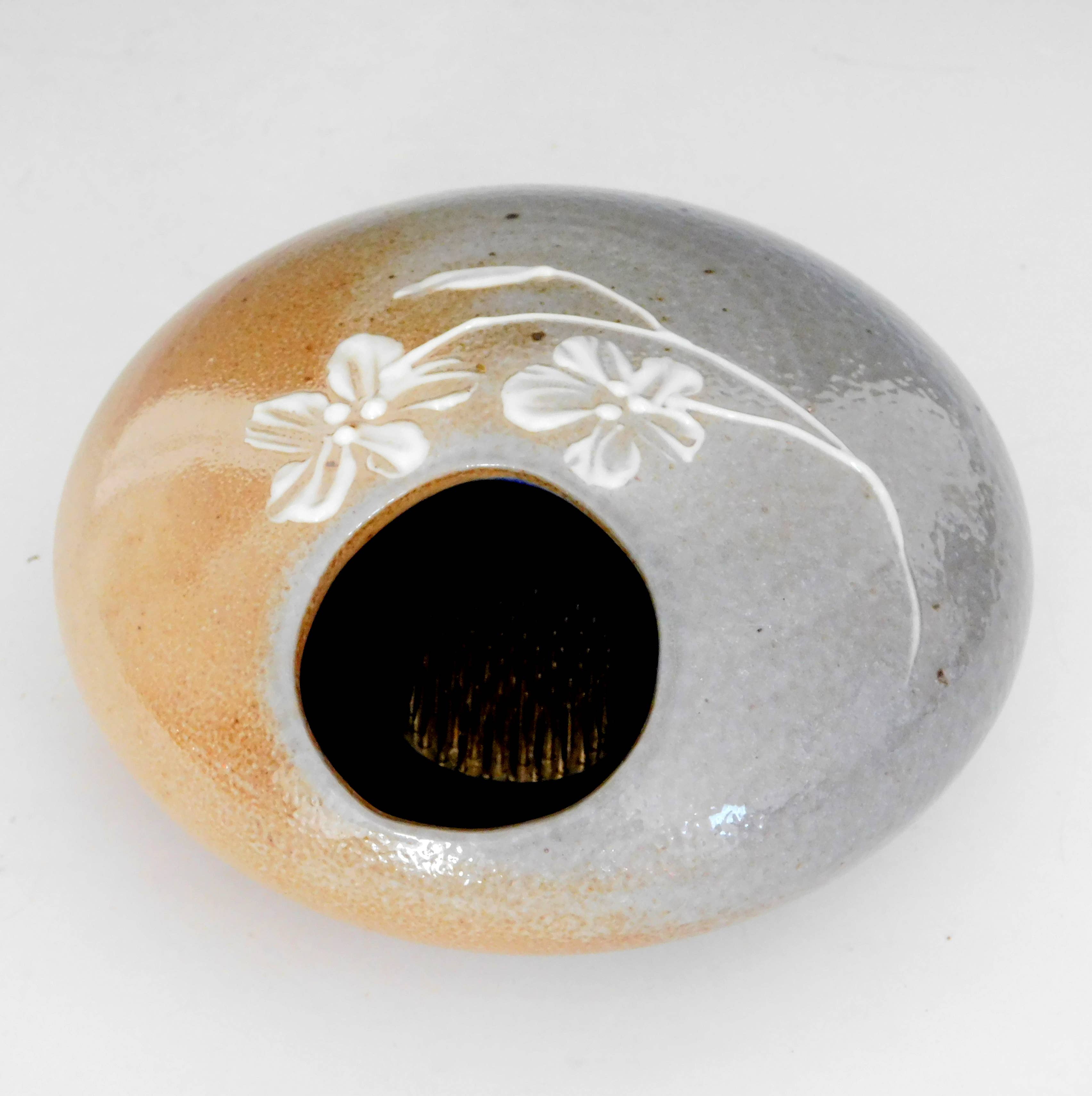 Fine Mess Pottery - Wholesale Vase - Flax Blossom Ikebana Vase3