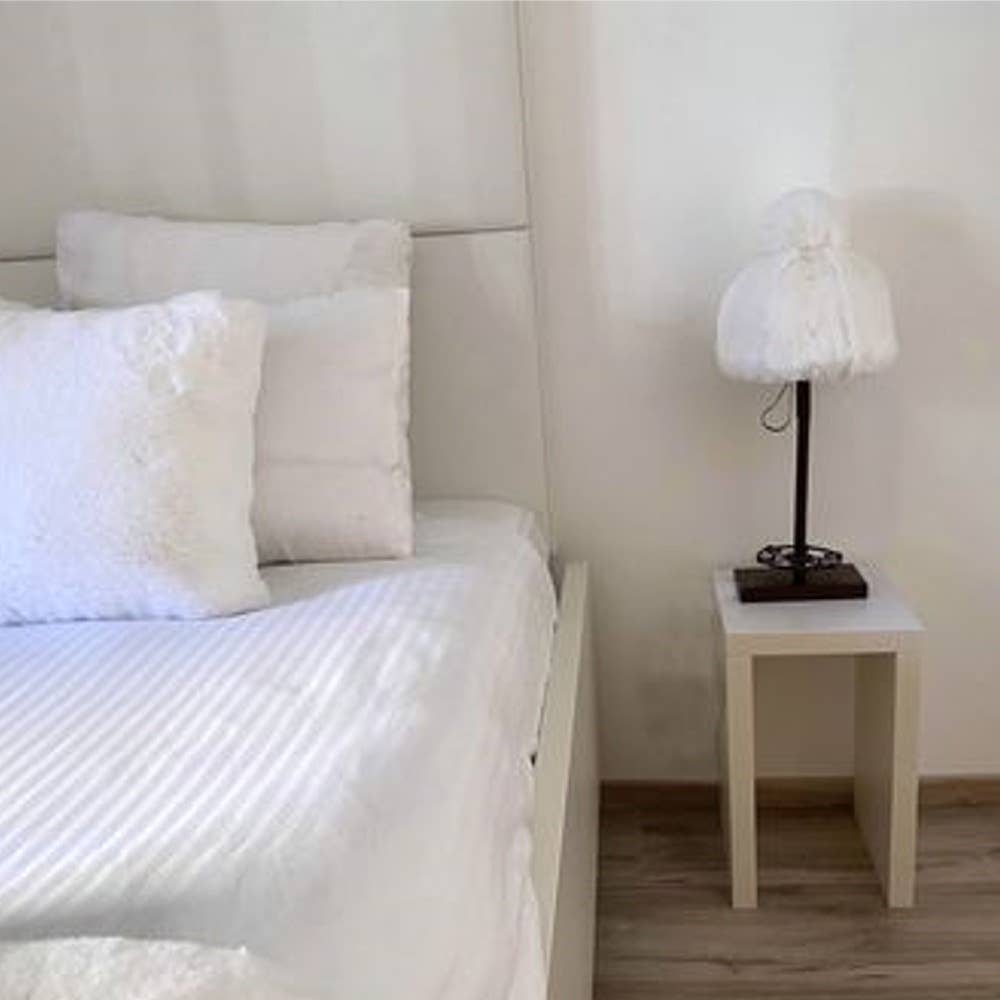 LES SCULPTEURS DU LAC - Wholesale Accent/Desk Lamp - Ski stick lamp base2