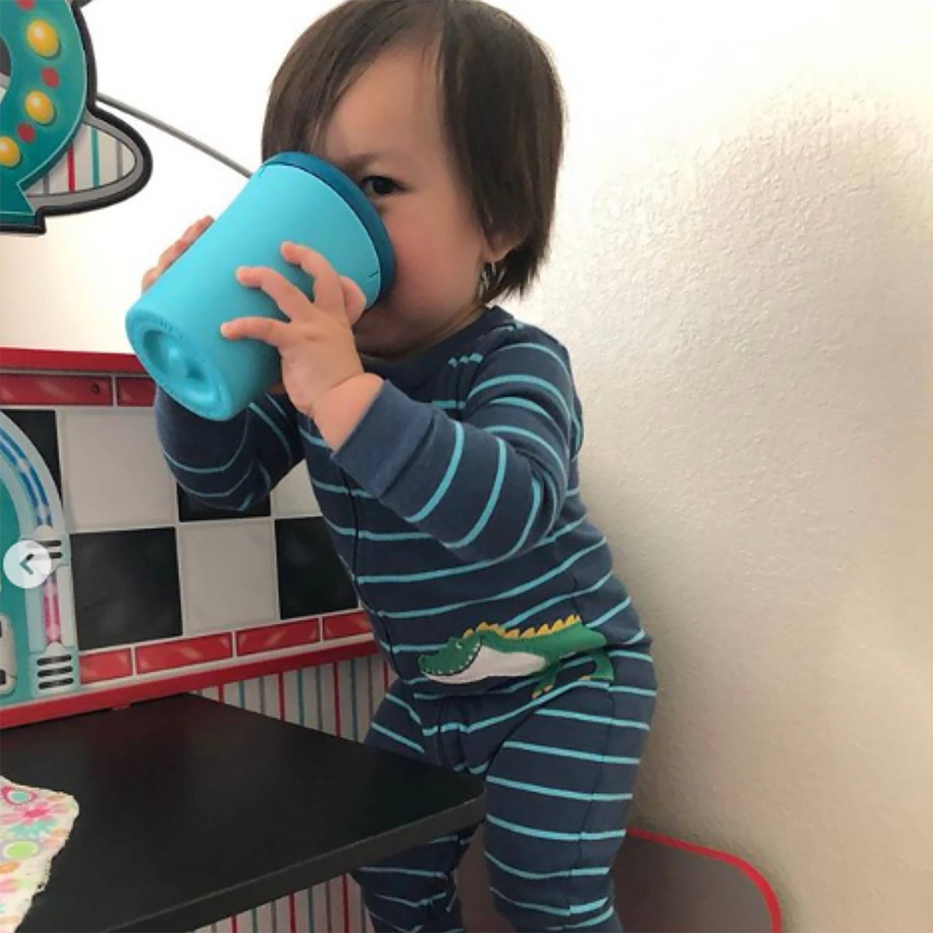 Assorted Colors Oh! No Spill Cup PDQ for wholesale on Faire13