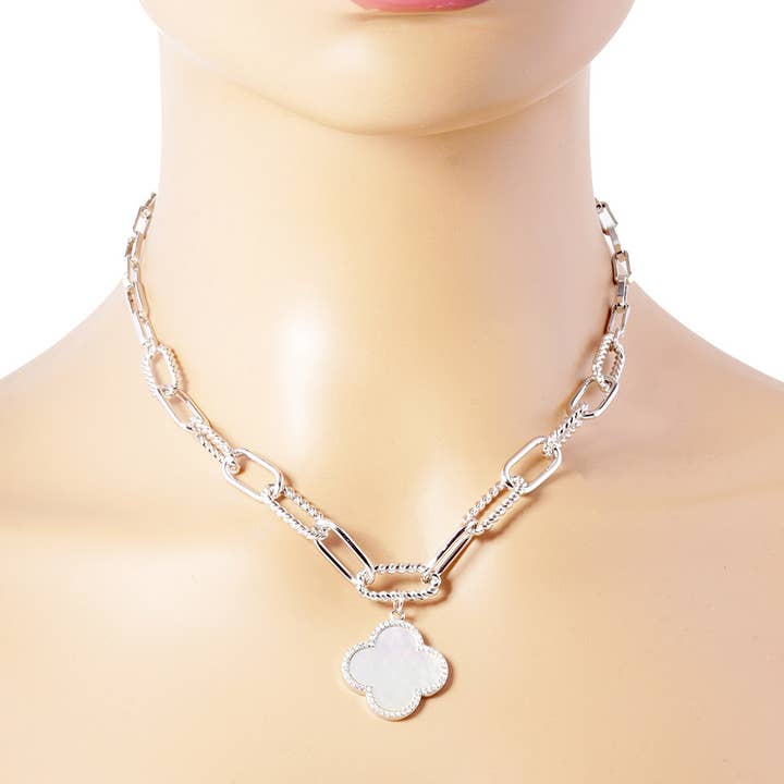 Sensibling Corp. - Wholesale Pendant/Charm Necklace - Gold Dipped Quatrefoil Pendant Paperclip Chain Necklace
15