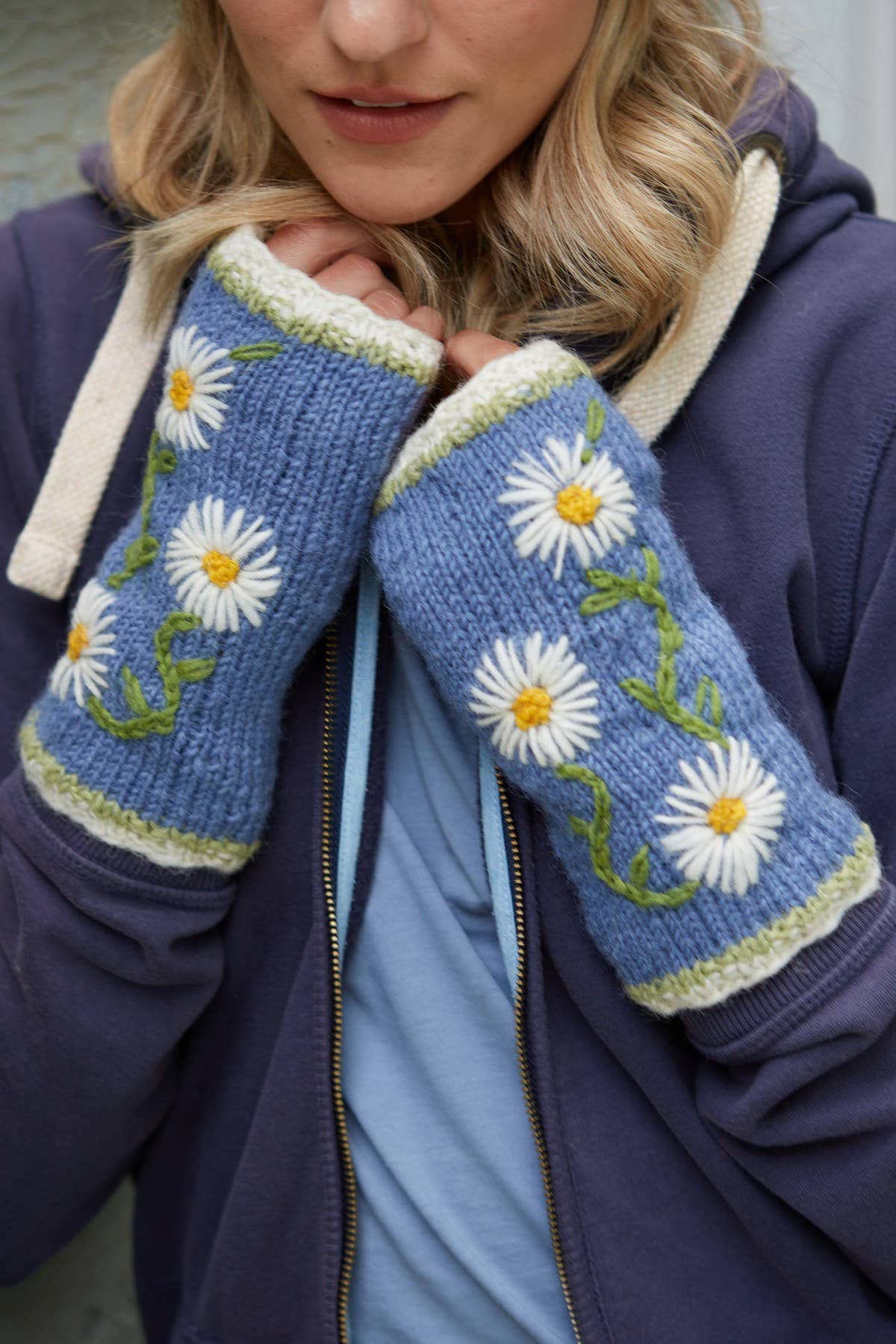 Jacaranda Daisy Chain - Guantes de Punto de Lana Azul con Forro de Felpa sin Dedos de venta al por mayor en Faire4