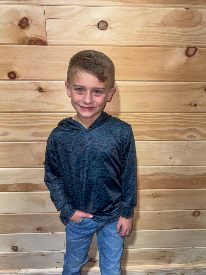 Sweat à capuche de performance camouflage marine pour la vente par Foster & Co.