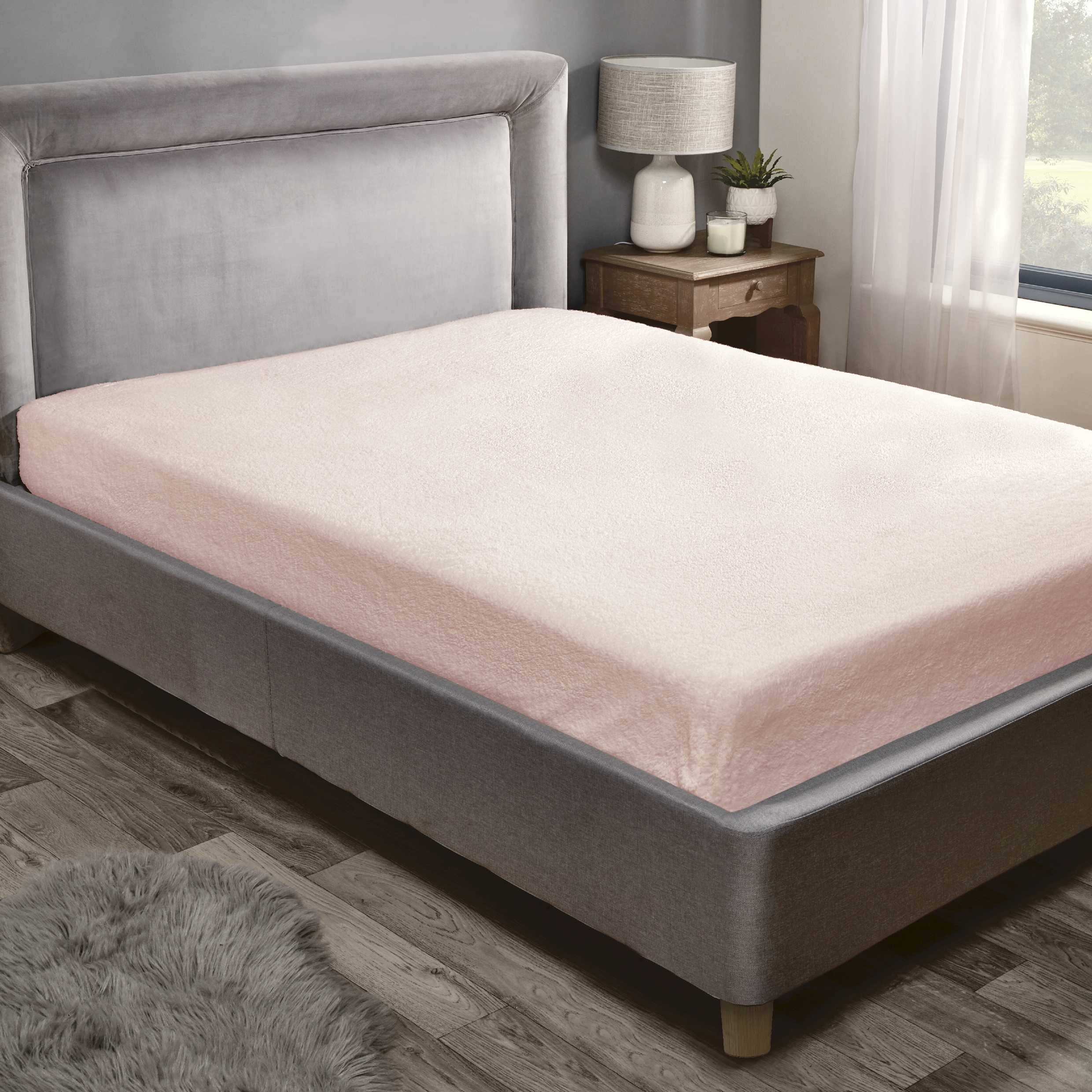 Rapport Home Furnishings Limited – wholesale Lakan med hörn – Teddy Fleece Vanligt monterade lakan2