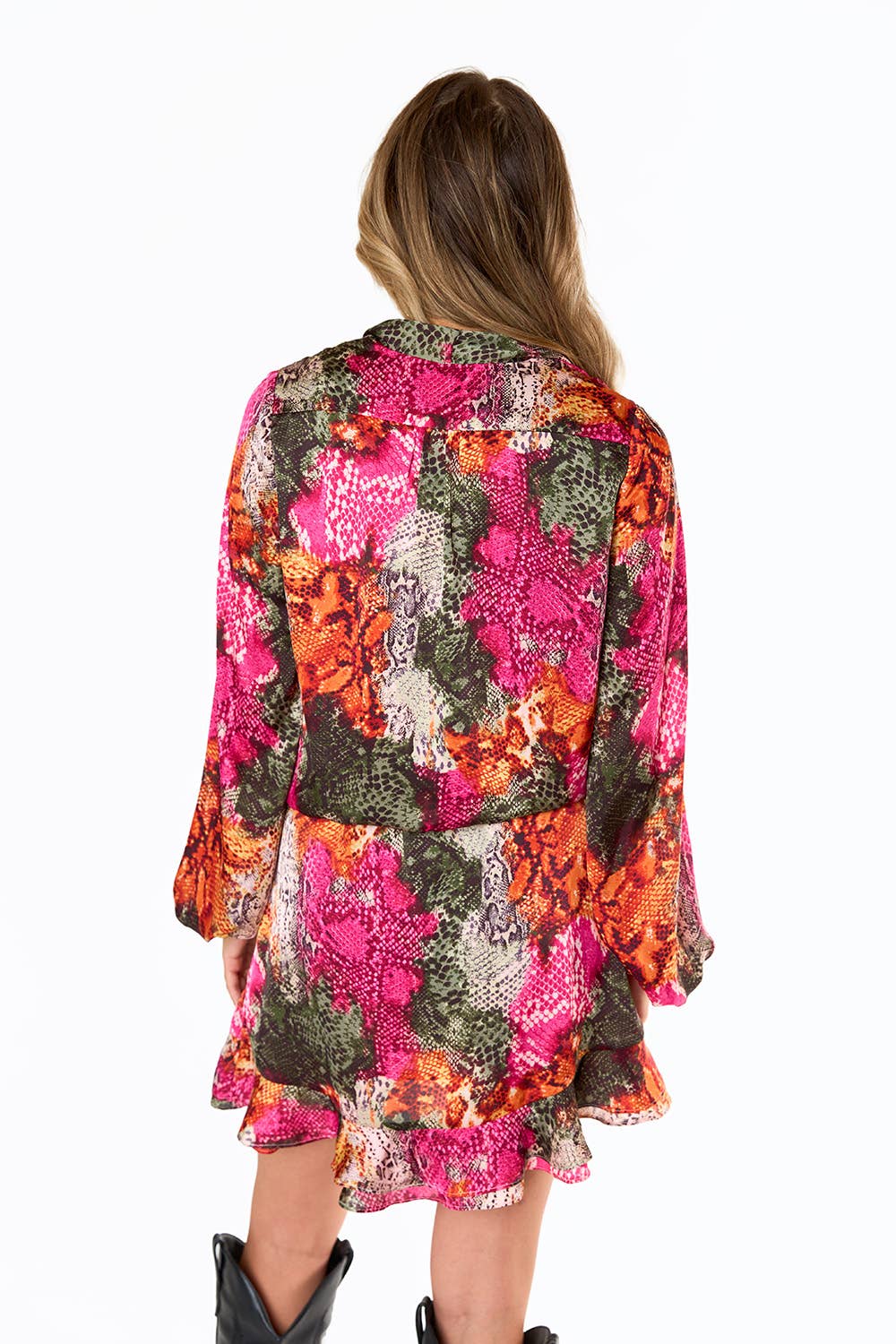 BuddyLove – wholesale Romper – Women's – Jace Frio River Pink Snake Print Flowy Long Sleeve Romper2