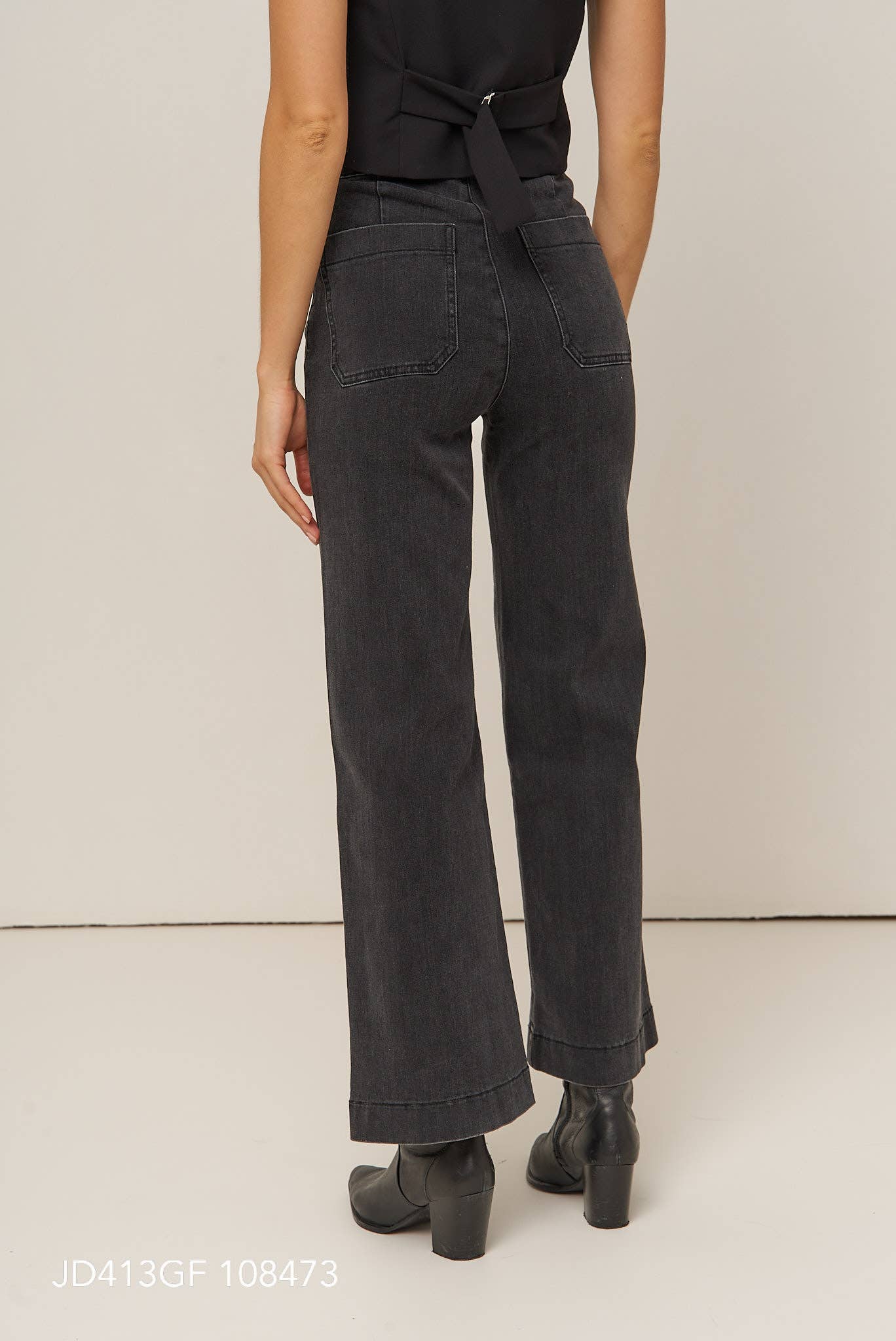 Oraije Paris - Vendita all'ingrosso Jeans - Donna - Jeans larghi Victorine a 6 bottoni6