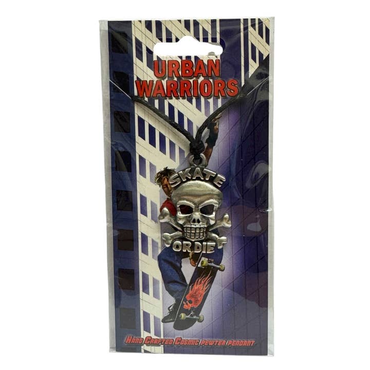 Colar de Jóias de Skate Skate or Die em Estanho (EUA-DDP) por atacado de Myth & Magik - Silver Jewellery Cavern Wholesale