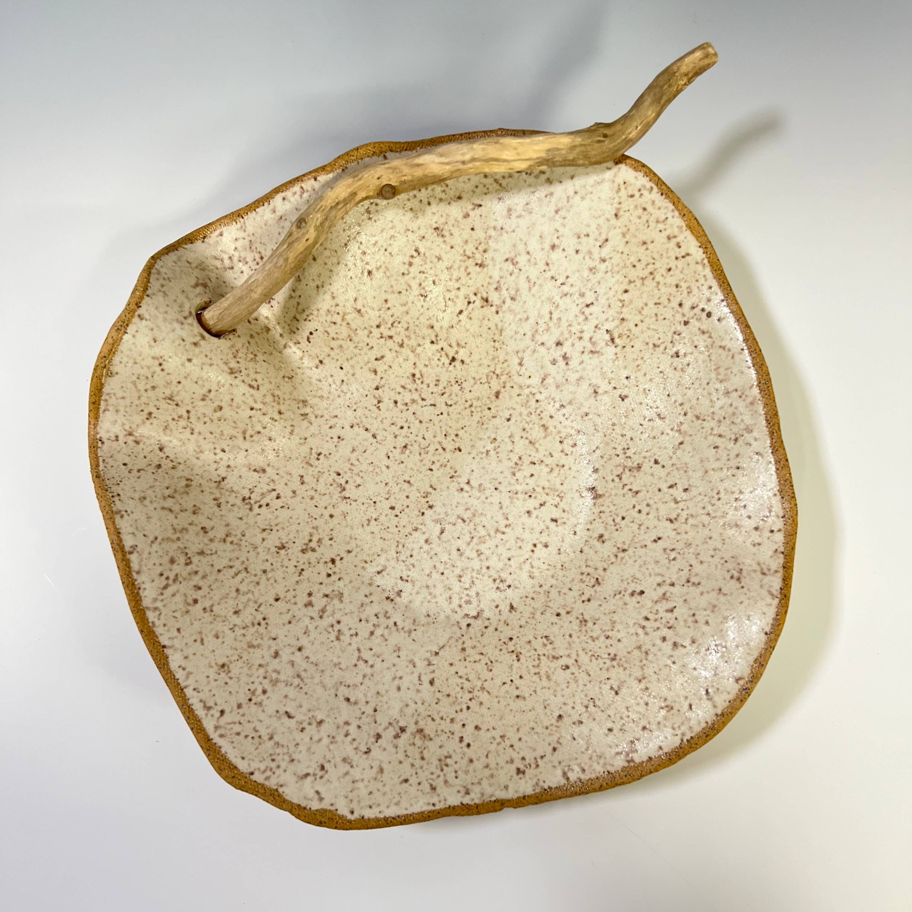 Jennifer Lee Studios - Wholesale Decorative Plate/Dish/Bowl - Medium Driftwood Ruffle Bowl2