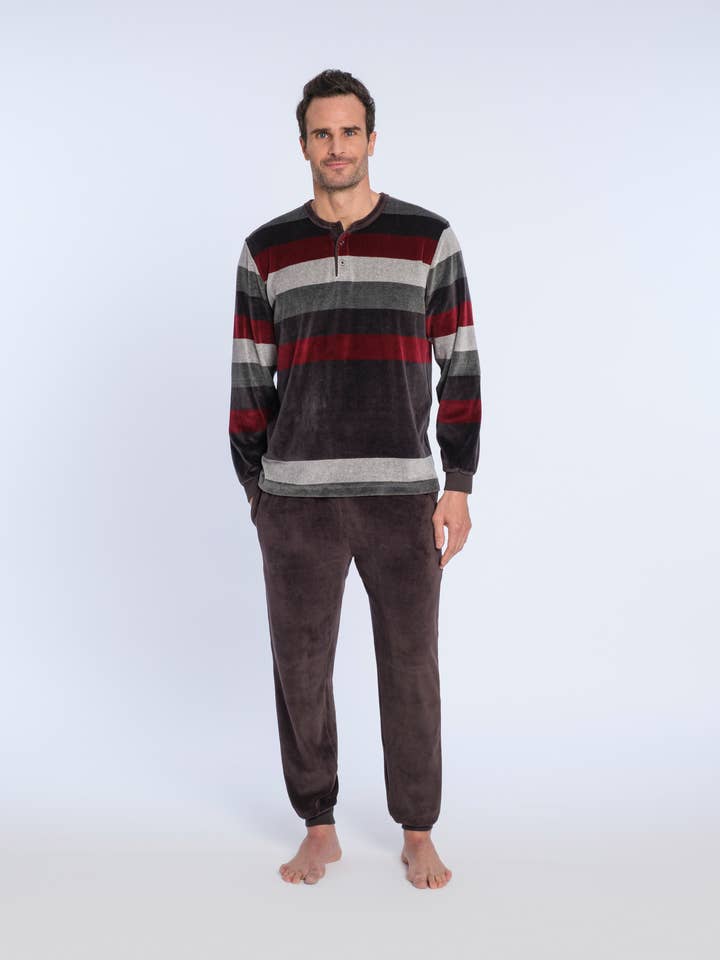 Pyjama en velours uni et rayé pour la vente par Guasch