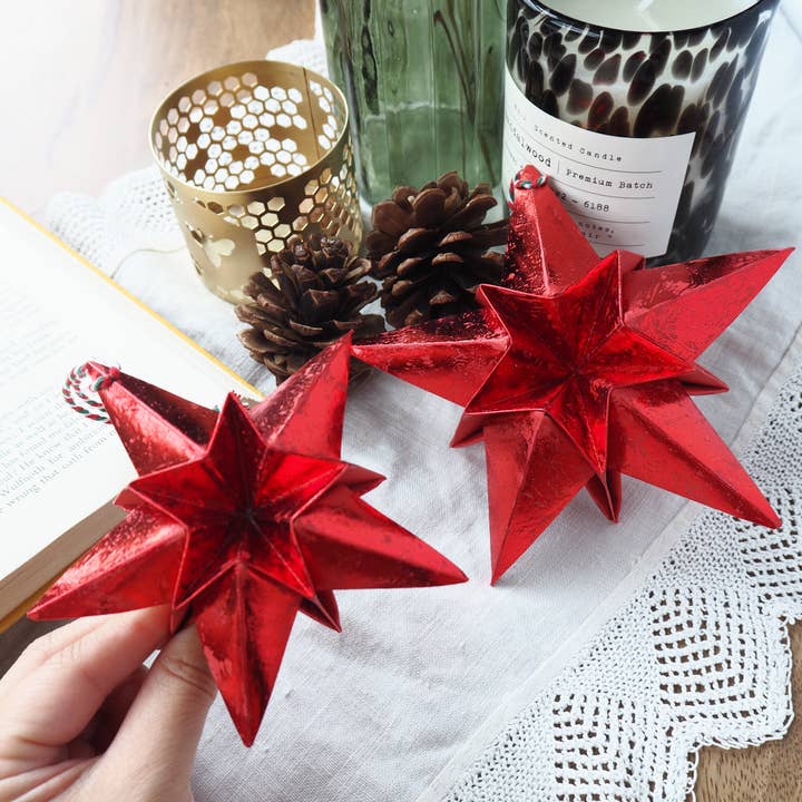 Joyful Array – Großhandel Weihnachtsschmuck – Weihnachtssterndekoration aus metallischem rotem Papier