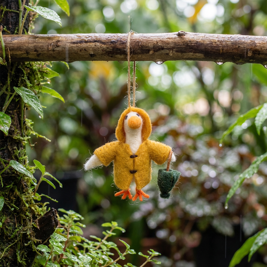 Felt So Good – wholesale Ornament – Handmade Felt Puddles the Goose Hanging Decoration1