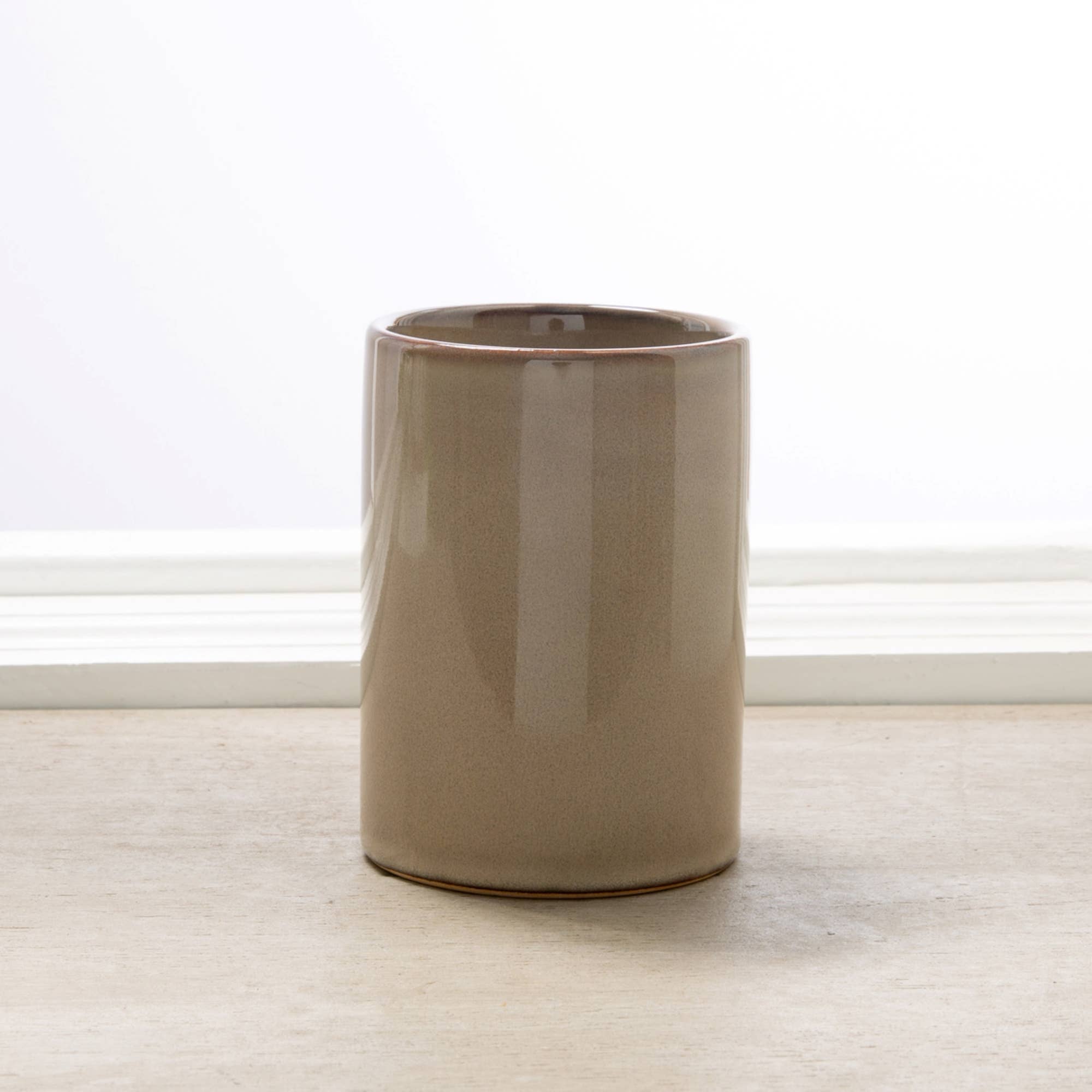 Moda at Home Enterprises, Ltd - Wholesale Toothbrush Holder - Aaron Ceramic Tumbler 2