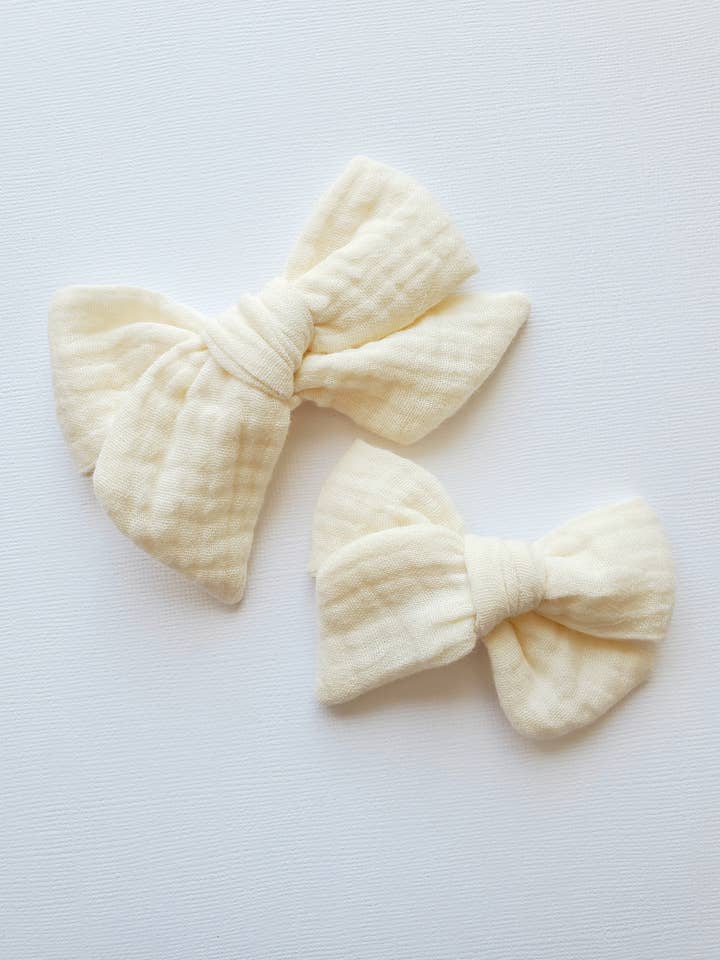 Girandola piccola • Crema per capelli con garza al burro e garza per la vendita all'ingrosso da parte di Revival Bow Co.