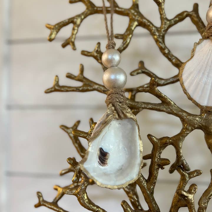 The Gilded Shell - Wholesale Ornament - Hint of Pearl Ornament - Single2