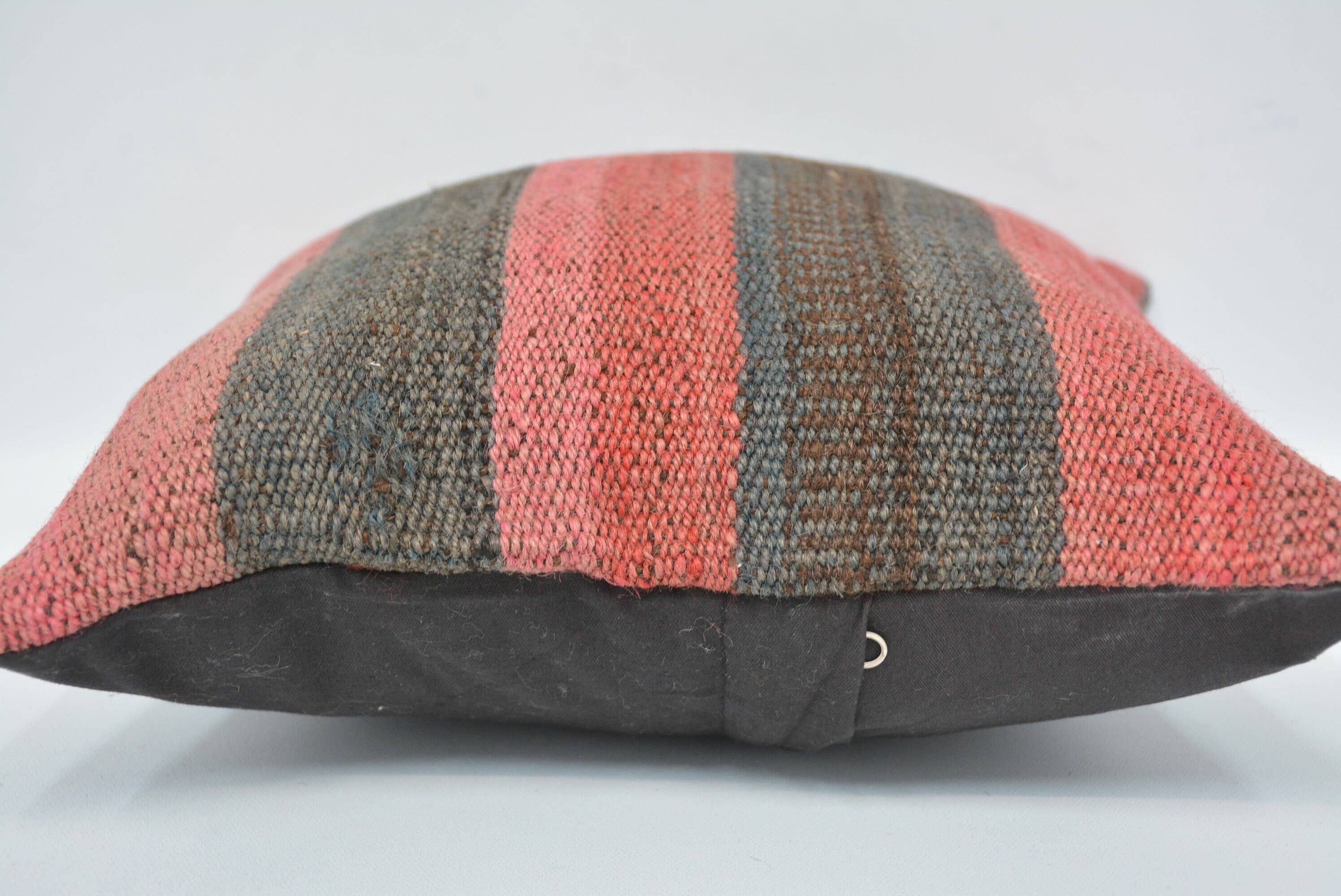 Kilim Pillow Decors – wholesale Throw pillow cover – Antique & Gothic Home Decor Pillows and Covers4