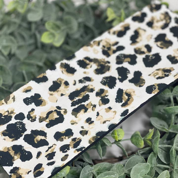 CMD Wholesale - Wholesale Drink Huggers & Koozies - White Leopard Print Slap Wrap Can Cooler