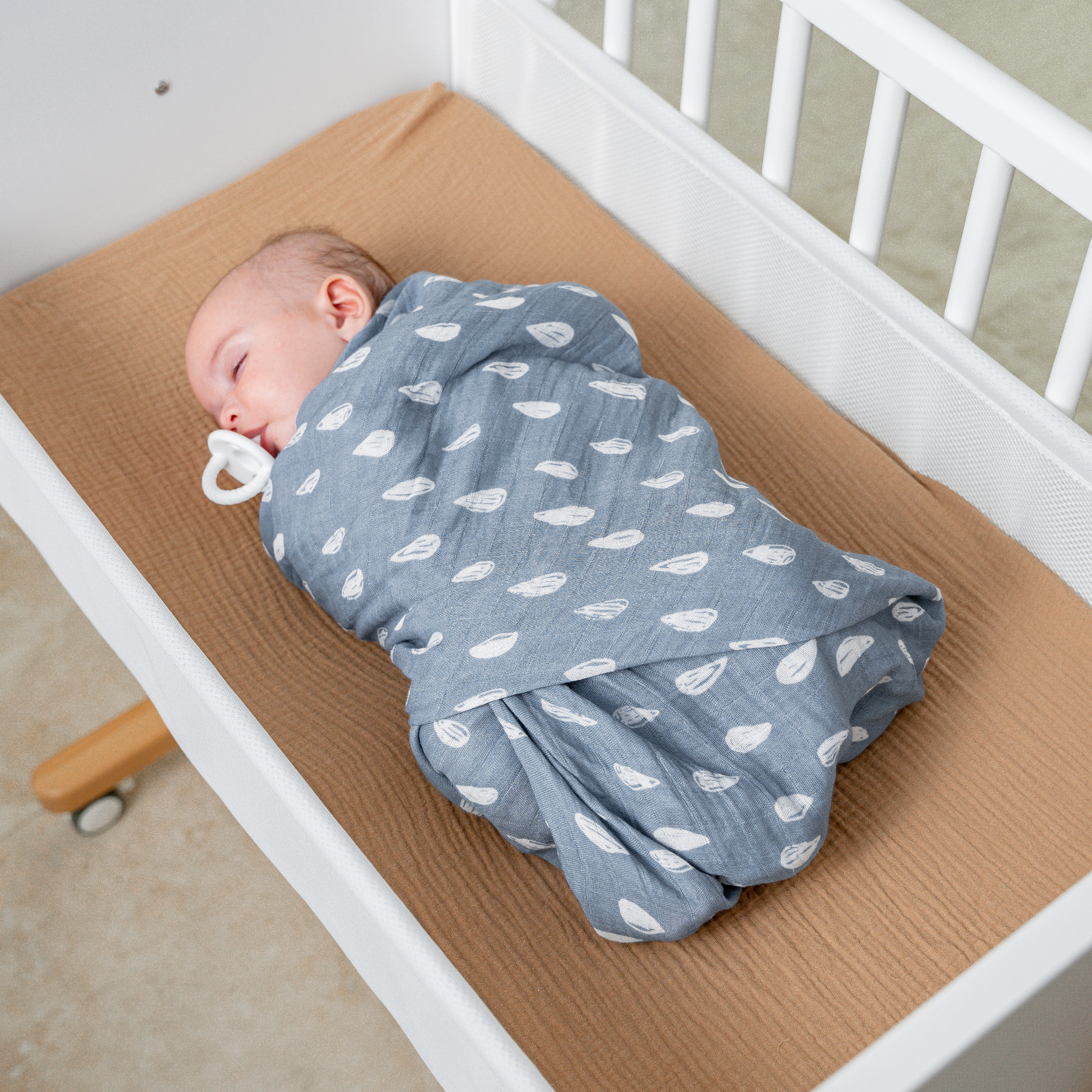 Comfy Cubs - Wholesale Swaddle - Baby - Muslin Swaddle Blankets, Pack 1 & 2 by Comfy Cubs48