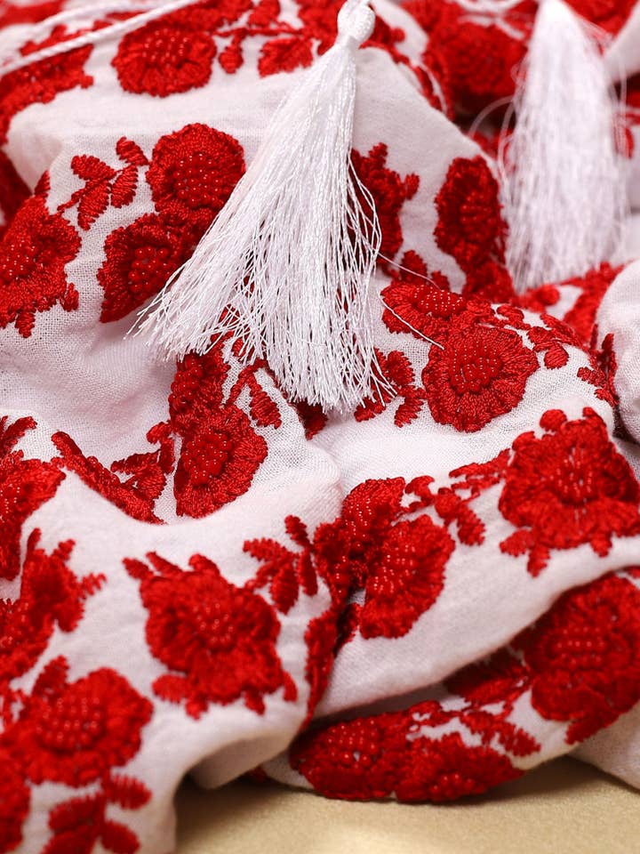 Blouse Cherry Blossom - Tissu de couleur blanche pour la vente par FLORII