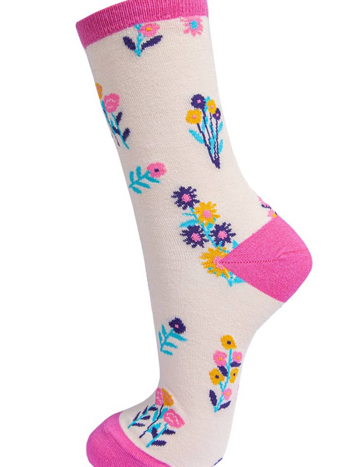 Sock Talk – wholesale Socks – Women's – Womens Bamboo Socks Floral Ankle Sock Wild Flowers Pink0