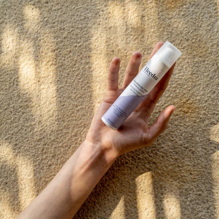 Heedra by Danila Iorio - Wholesale Facial Moisturizer - Soothing moisturizing face emulsion2