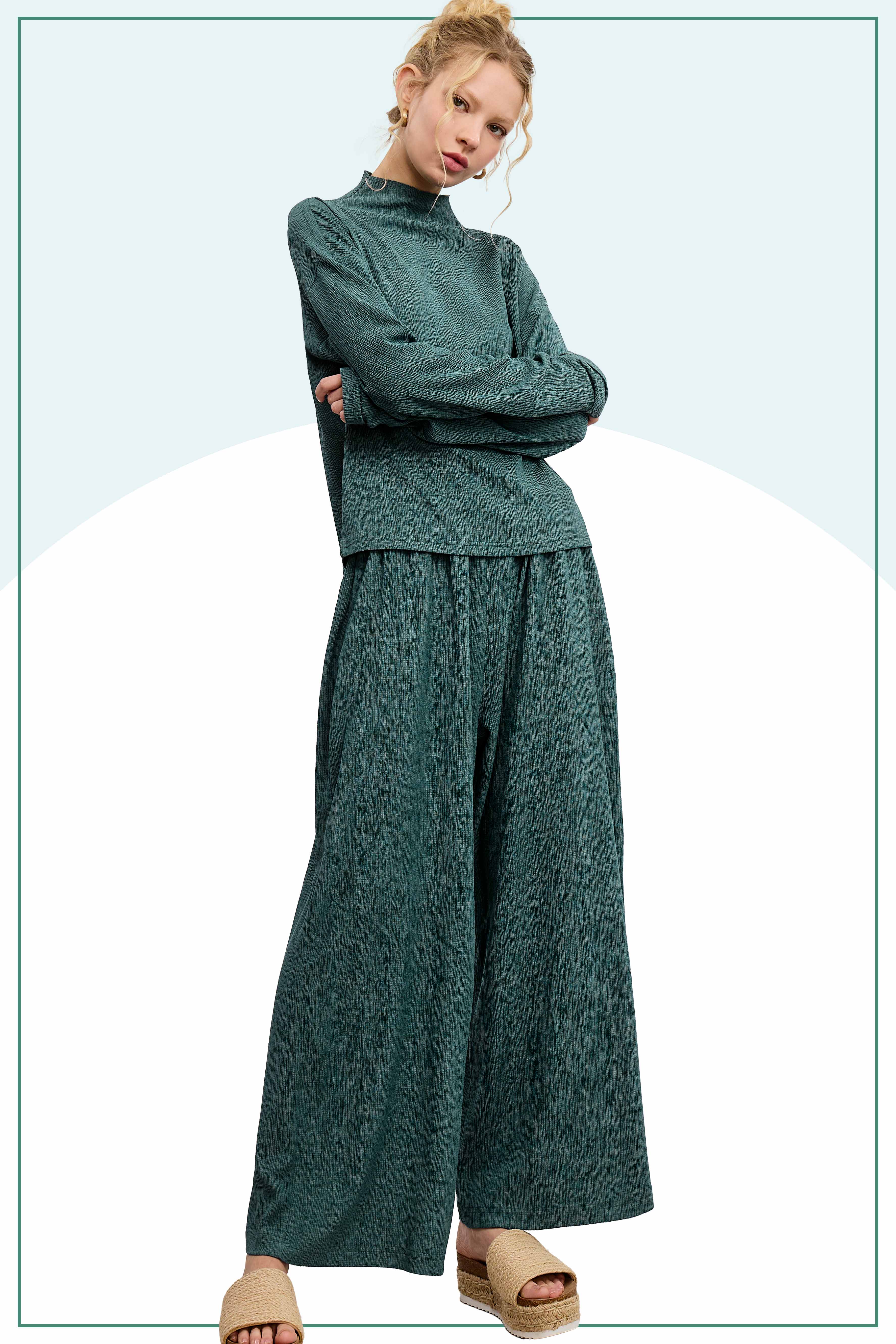 La Miel – Großhandel Loungewear-Set – Damen – La Miel Relax-Set aus dehnbarem, gekrepptem Stoff mit lockerem Sitz5