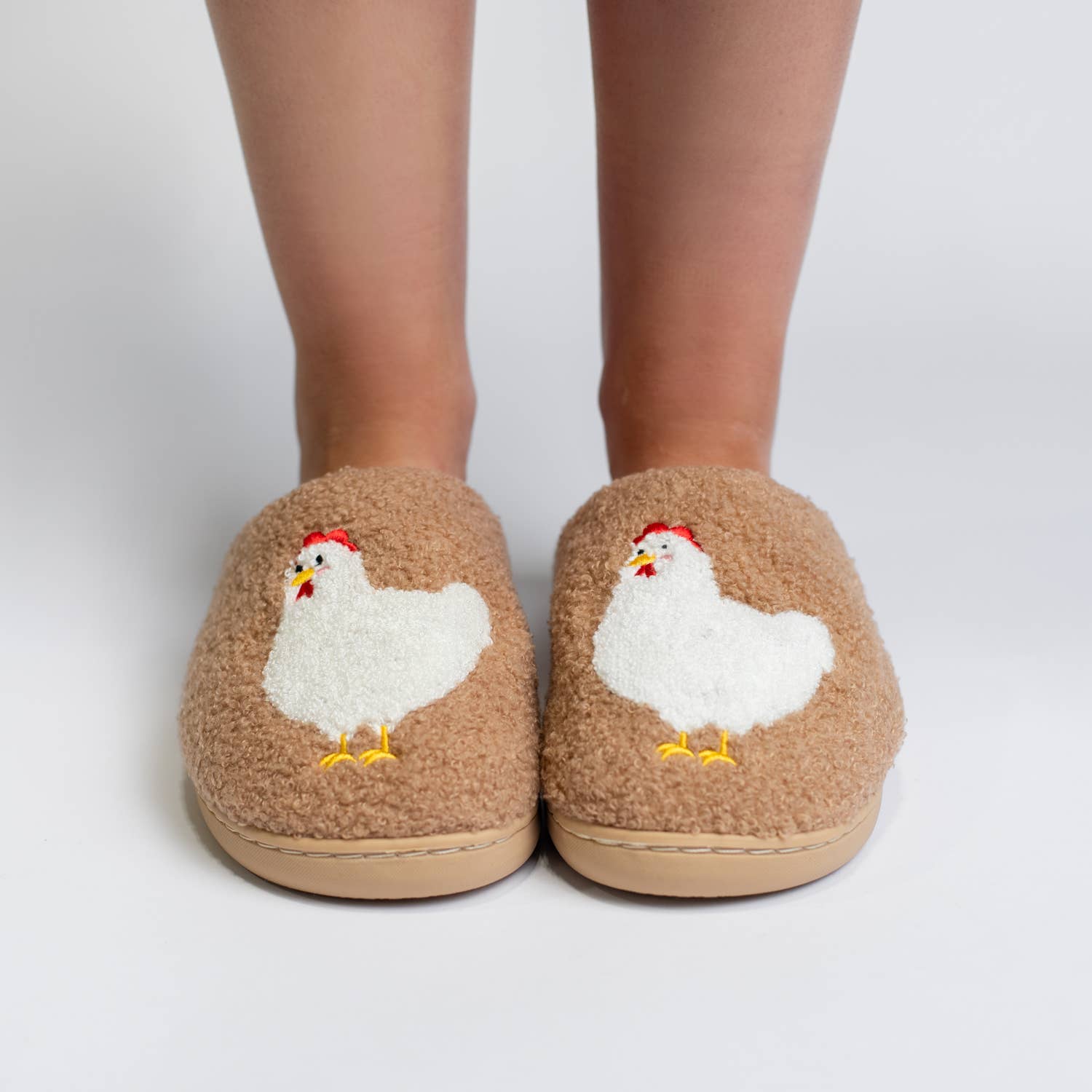 American Farm Company – wholesale Slippers – Women's – AFC Brown Chicken Slippers- Adult5