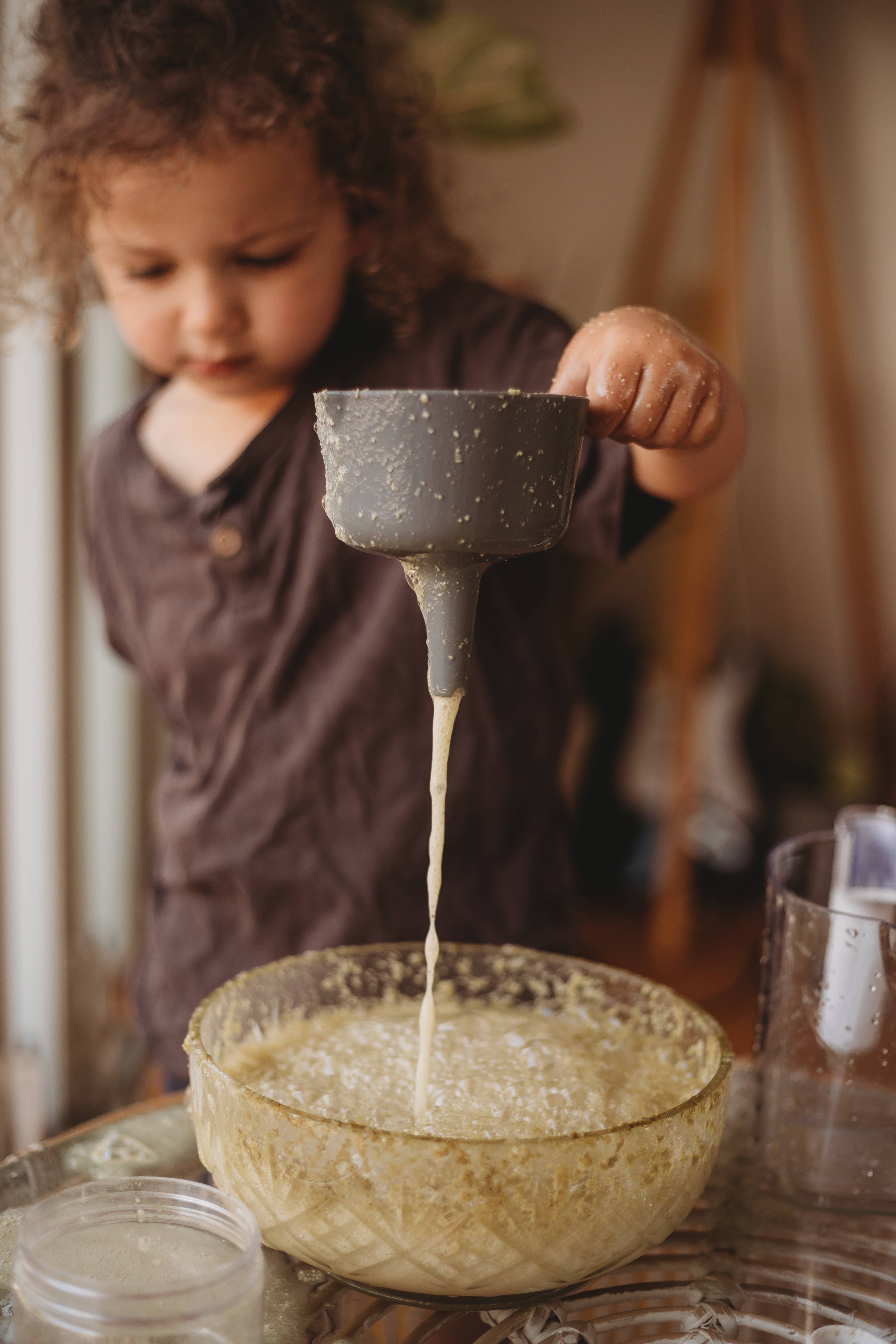 The Saltwater Collective - Wholesale DIY craft kit – Child - Seaweed Green Saltwater Fizz - 250g Potion Play6