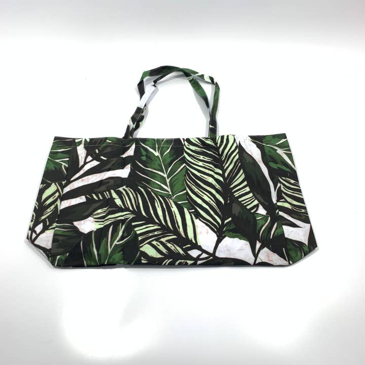 Beachbag leaves for wholesale by Dewi Lifestyle