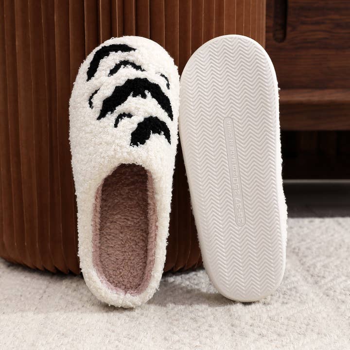 Comely Fashion - Wholesale Slippers - Women's - Halloween Bat Fleece Fluffy Home Slippers